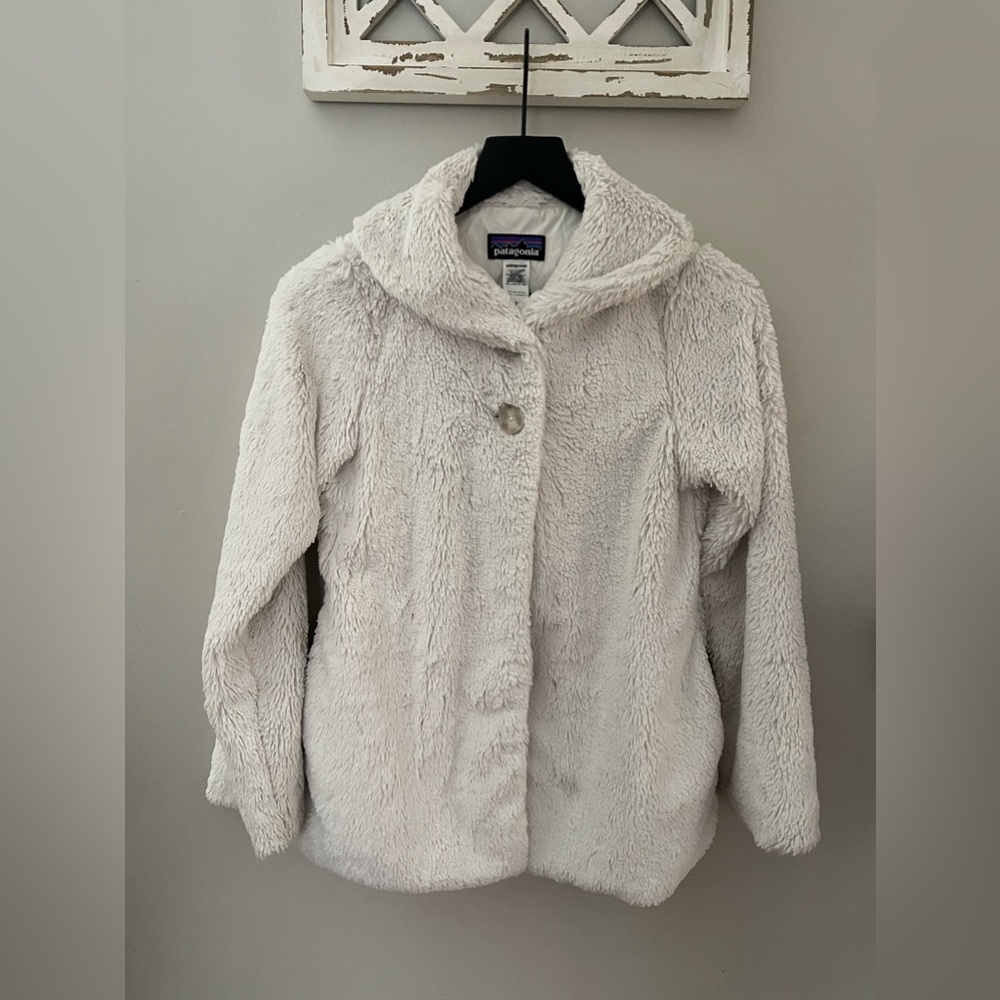 Patagonia Girls Pelage Fuzzy Jacket In Birch/Off White Size L (12)